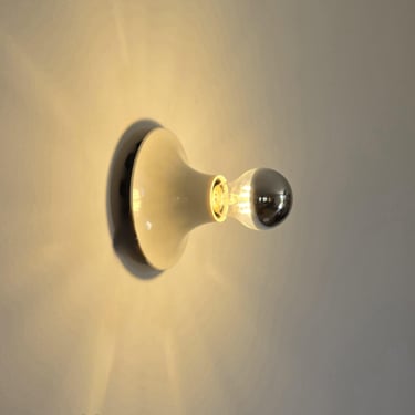 Vintage Wall or ceiling lamp Teti /  by Vico Magistretti for Artemide / Italy / 1970s / mid Century ceiling or Wall lamp 