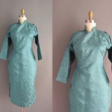 1950s dress | Beautiful Turquoise Blue Chinese Dragon Silk Cheongsam Wiggle Dress | XS | 50s vintage dress 