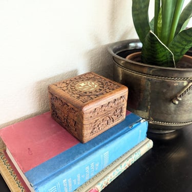 Handcarved Inlaid Rosewood Box, Made in India 