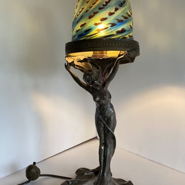 Silver Plate Bronze Nude Female Art Nouveau Lamp w/ Iridescent Art Glass Shade 