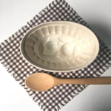 Antique pottery jelly mould - lemon pattern - turn of the century 