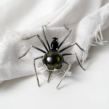 Sterling Silver and Glass Green Spider Brooch