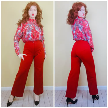 1970s Vintage The Red Eye Rust Knit Trousers / 70s Acrylic Knit High Waisted Flared Pants / Size Small 