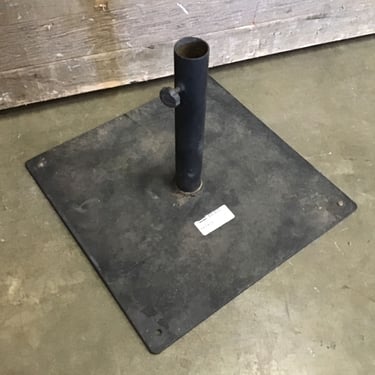 Outdoor Umbrella Base (Tacoma)