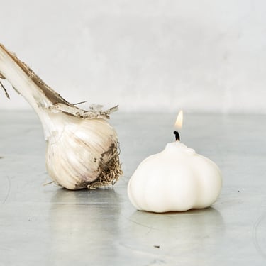 Garlic Candle