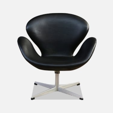 Vintage Arne Jacobsen Black Leather "Swan" Chair for Fritz Hansen