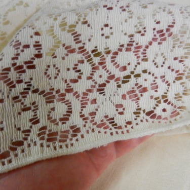 Banquet Size Tablecloth Vintage Linen & Lace ~ XL Large Rectangular, 120" x 64" Creamy Natural Ivory Ecru Quacker Lace Edge~Beautiful Linens 