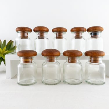 Vintage Glass Spice Jars with Wood Tops, Set of 9, Clear Glass Spice Bottles 