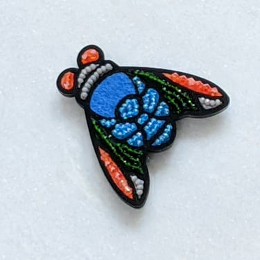 MAGNET FLY BROOCH