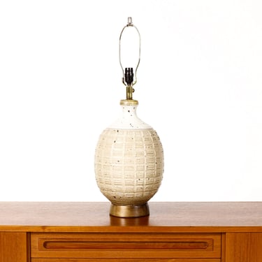 Mid Century Vintage Table Lamp — Textured facade — Bob Kinzie for Affiliated Craftsmen — Light Gray Glaze 