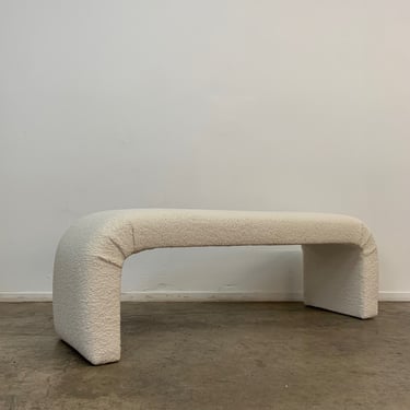 Waterfall Bench in white sherpa 