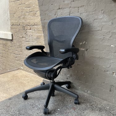 Aeron Chair, Size B