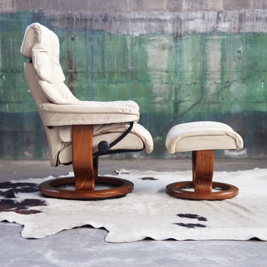 Vintage Norwegian Teak + Cream Leather Ekornes Stressless Reclining Lounge Chair + Ottoman Set-2 Pcs 