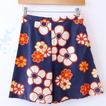 Flower Power Shorts XS