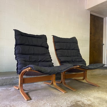 vintage pair of Westnofa Siesta Lounge Chairs by Ingmar Relling, 1970’s Norway 