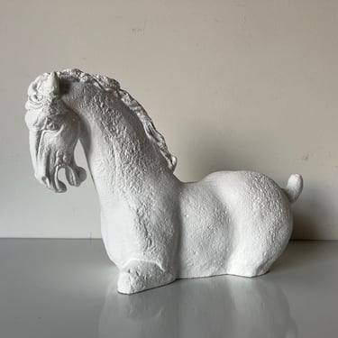 1980s Vintage Plaster Horse Sculpture 