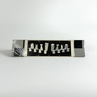 1988 – Paper Chess by Peter Hewitt for the Museum of Modern Art 