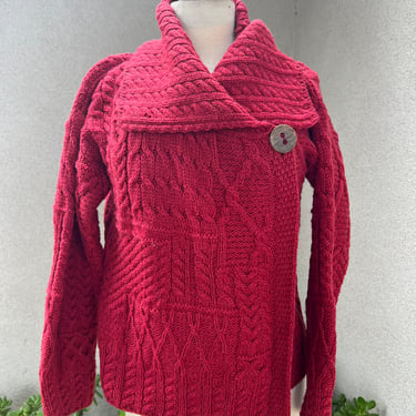 Vintage Irish wool knit cardigan sweater cranberry Sz S by Carraigdonn 