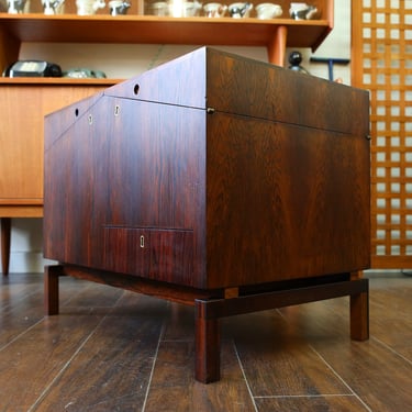 Danish Modern Rosewood Model 284 Bar Cabinet by Leif Alring for C.F. Christensen