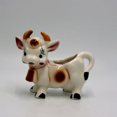 vintage ceramic cow creamer 