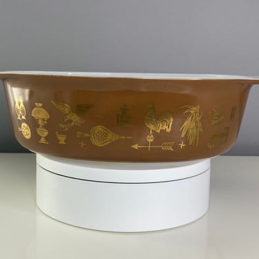 Vintage Pyrex Early American Large Oval Casserole Dish No Lid | 2 1/2 Quart Dish #045 | Pyrex Vintage Gold on Brown Federal Eagle lamp corn 