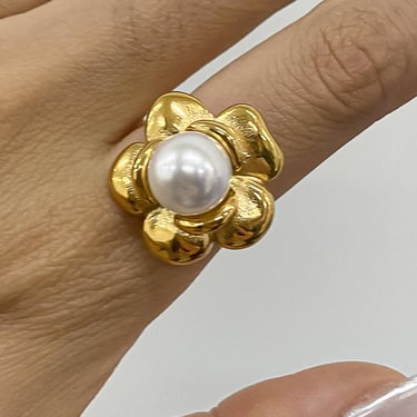 Neville 18K Non-Tarnish Flower Pearl Ring