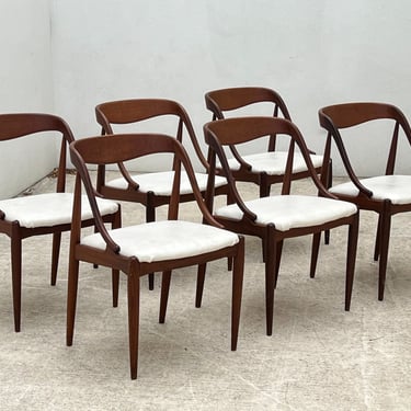 Set of 6 Johannes Andersen Danish Teak Dining Chairs