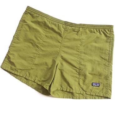 Patagonia shorts / Patagonia baggies / Y2K olive green Patagonia baggies nylon adventure shorts Large 