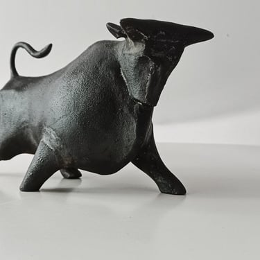 LARGE Cast Iron Charging Toro Bull Picasso Manner Figure Sculpture Designer Object Primitive Heavy Japan Minimalist Abstract 