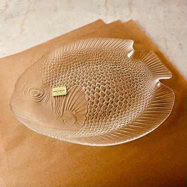 Vintage Large Fish Platter, 1970s Arcoroc France, 34 cm(13") x 35 cm(15"), Made in France, embossed, for serving, poisson, sushi, gift 