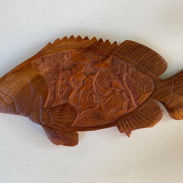 Vintage Carved Relief Wood Fish, Storyboard Wooden Fish,  Sea Turtle, Beach Scene, Palm Trees, Palau Look, Hawaiian Souvenir?, Ethnic 