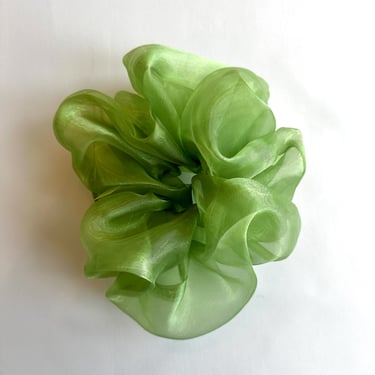 Mini Cloud Scrunchie in Green Apple