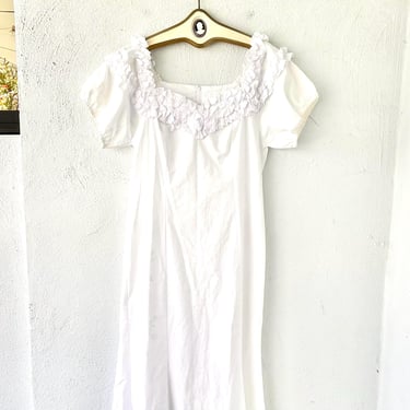 Vintage Princess Kaiulani Style Hawaiian Wedding Dress Hawaii Bridal Muumuu with Ruffle White Floral 