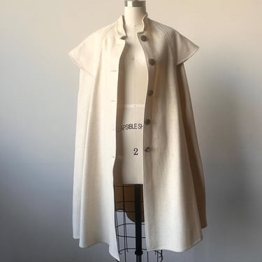 3180o / white wool cape coat / s / m / l 