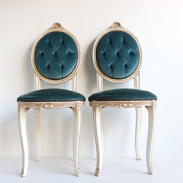 Set of 2 Vintage Italian Wood Carved Chairs Off White Flower Ornaments Blue Velvet Fabric 1960 Mid-Century Louis XV Style Bedroom Chairs 