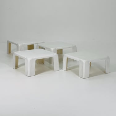 Set of 4 Mid century Mario Bellini Nesting white Tables Model Gatti for B&B Italia, 1967s Italy 