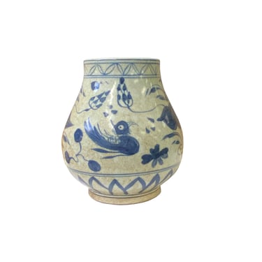 Chinese Distressed Beige Tan Porcelain Blue Birds Graphic Fat Vase ws2840E 