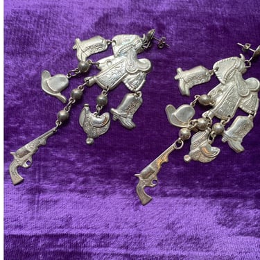 Vintage 1990s western charm earrings silver novelty jewelry cowboy hat boots gun 