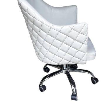 White Quilted Tainoki Office Chair on Chrome Base WM249-11