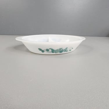 Glasbake J2352 Divided Dish Bowl 