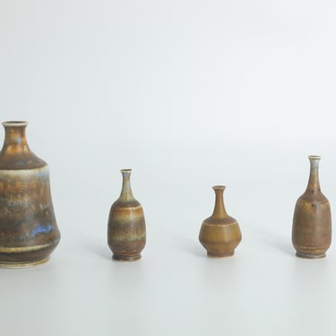 Small Mid-Century Scandinavian Modern Collectible Brown Stoneware Vases by Gunnar Borg for Höganäs Ceramics, 1960s, Set of 4 