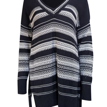 Vince - Black w/ White Embroidered Stitched Detail Sweater Sz M