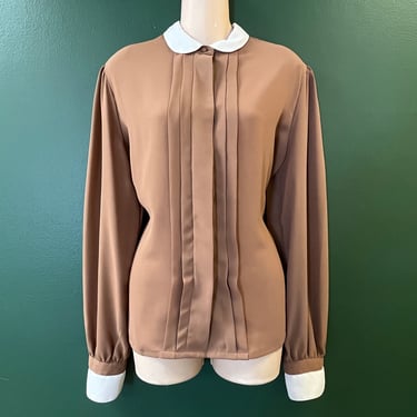 vintage pleated blouse 1970s taupe and white collared button down blouse large XL 