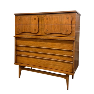 Free shipping within continental US - Vintage Bassett Monterey Mid-Century  Walnut 5 Drawer Dresser with Rosewood ‘X’ Inlays by Leo Jiranek 