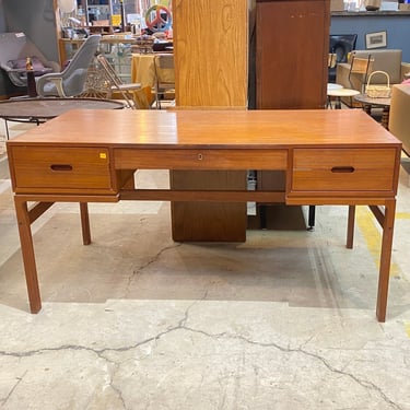 Teak Executive Desk by Arne Wahl Iversen for Vinde Møbelfabrik