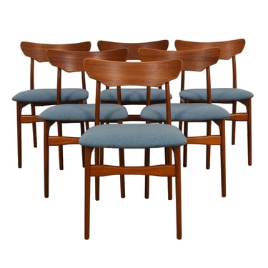 Set of 6 Danish Modern Teak Dining Chairs w: Carved Backrest