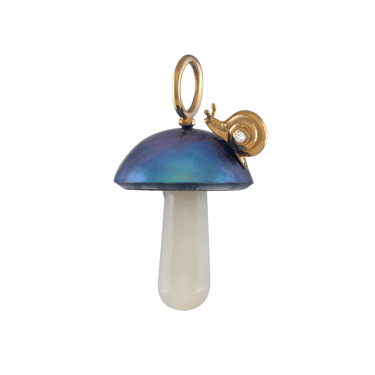 Blue Mabe Pearl Mushroom with Snail — Maura Green Trunk Show