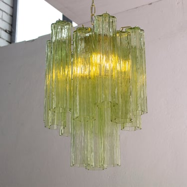 Lampada sospensione Made in Italy Tronchi in vetro di Murano colore verde classico del design vintage, lampadario soffitto diametro 36 cm 