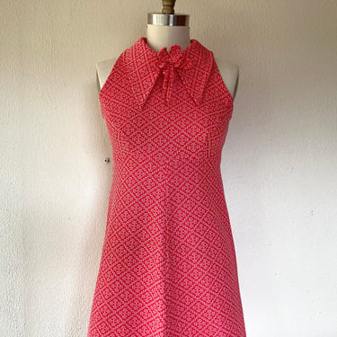 1960s red knit dress with pointy collar 
