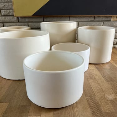 White Mid Century Modern Gainey Ceramics Planter